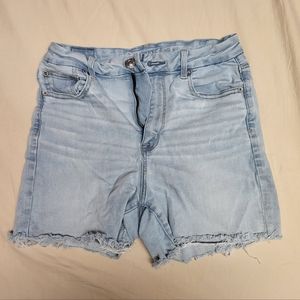 High waisted, stretchy American Eagle shorts
